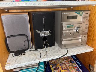 Minicadena Sony con 2 altavoces