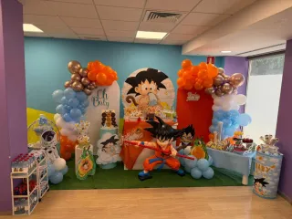 Figura Goku Tamaño Real Hecha a Mano
