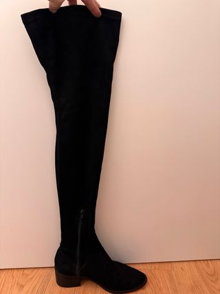 Botas caña alta negras talla 39