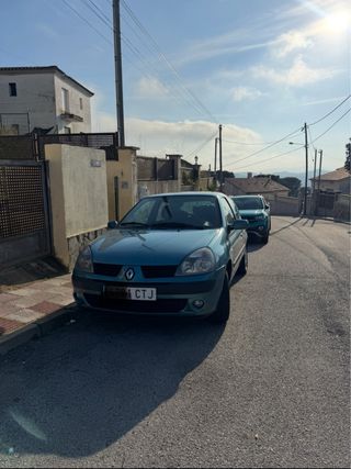 Renault Clio 2005
