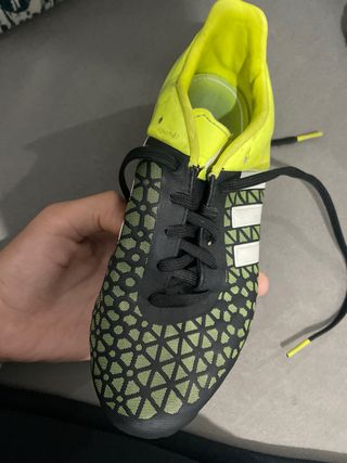 Zapatillas Adidas Futbol Negras y Amarillas