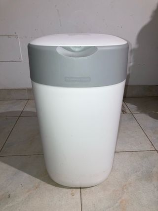 Papelera de pañales Tommee Tippee