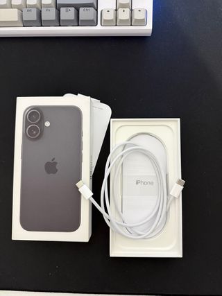 iPhone 16 Negro 128GB