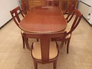 Mueble de comedor completo madera y cristal