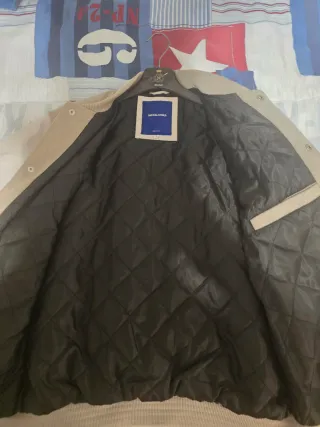 Chaqueta Jack & Jones estilo americano