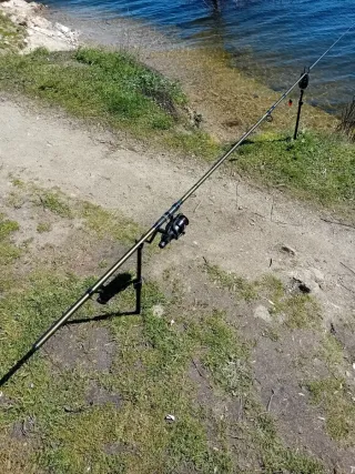 2.Cañas de pesca Carfihin Decathlon 2 tramos .+ fu