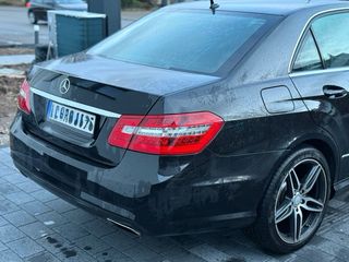 Mercedes-Benz E-class AMG-line v6