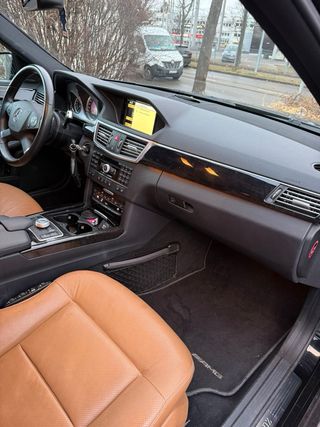 Mercedes-Benz E-class AMG-line v6