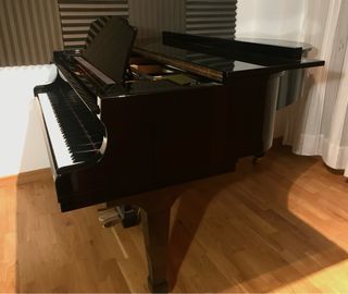 Piano de Cola Kawai RX3 Japón