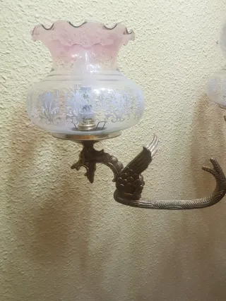 Lámpara de pie antigua