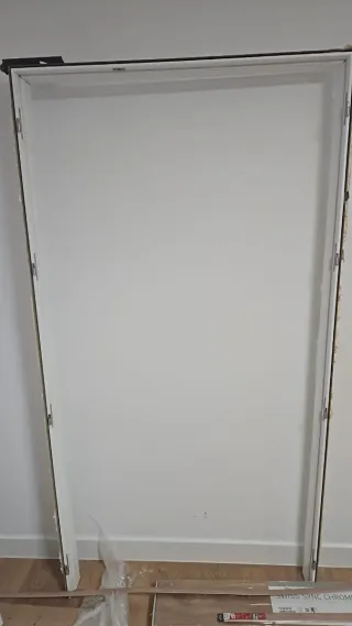 Marco blanco interior 111x205