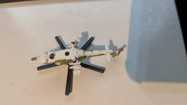 Micromachines Helicóptero Mi-24