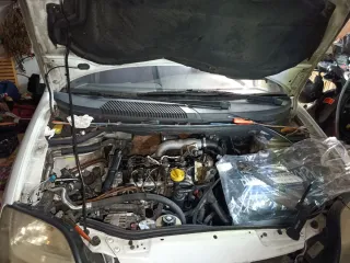 Renault Scenic 1.9 dci 2000 a reparar o piezas