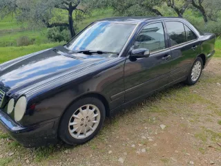 Mercedes-Benz Clase E 2000