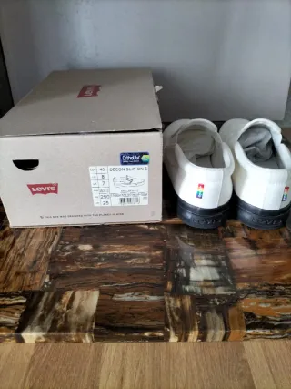 Zapatillas Levi's Blancas