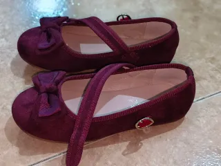Zapatos niña borgoña lazo