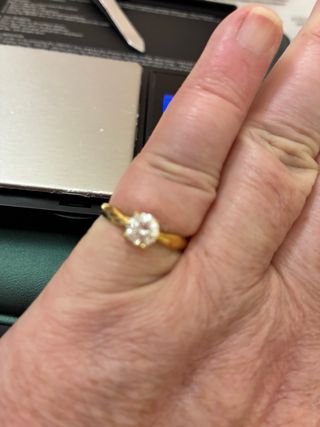 Anillo Oro 18k Diamante Natural 0.72ct SI1/E