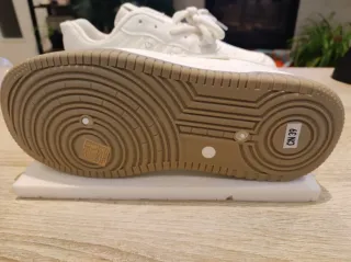 Zapatillas Zalando Corazones Blancas