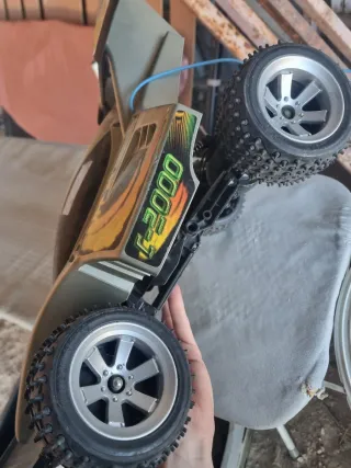 Coche RC Nikko