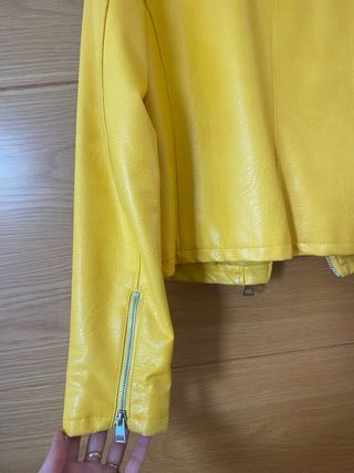 Chaqueta Piel Sintética Amarilla T M