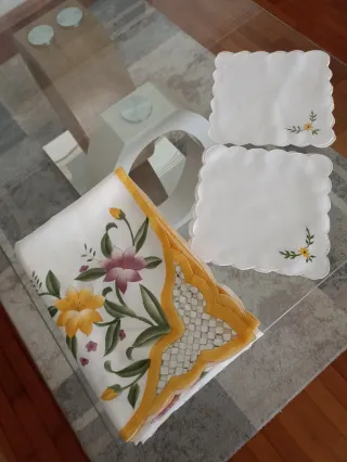 Toalha de mesa com 6 guardanapos floral