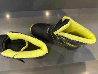 Stivali da neve per bambini taglia 34 nero giallo