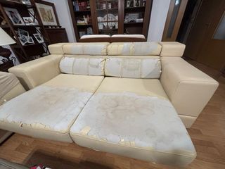 Lote de 2 sofas en piel beige