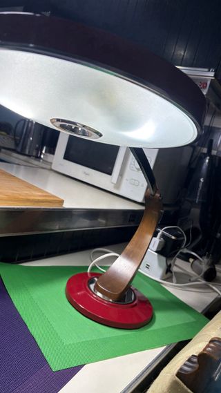 Lámpara Fase Madera Metal Roja