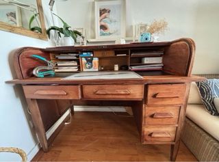 Escritorio antiguo americano persiana