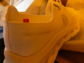 On x Loewe Cloudtilt Talla 38