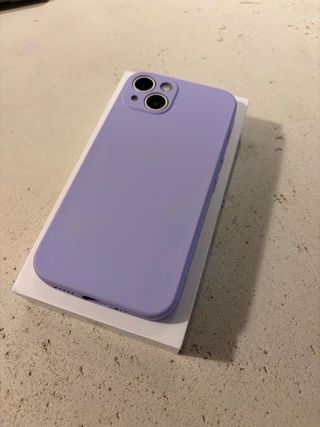 iPhone 13 Blanco + 2 fundas