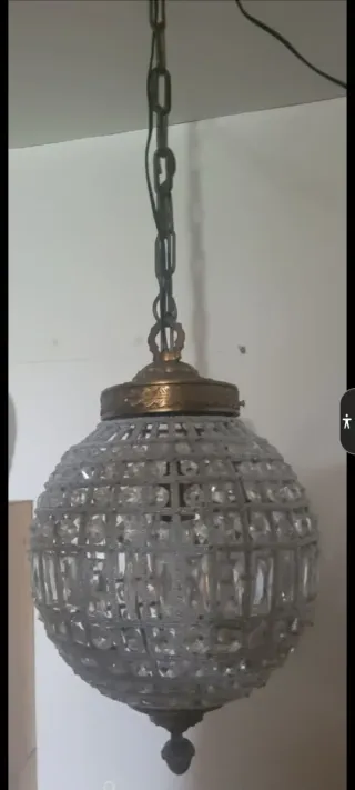 Lámpara de araña de metal y yute