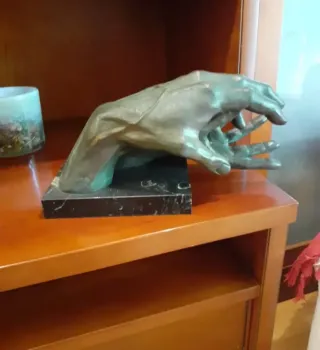 Manos Lorenzo Quinn Escultura