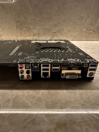 Placa Base ASRock Z170 Extreme4+ + i7-6700K