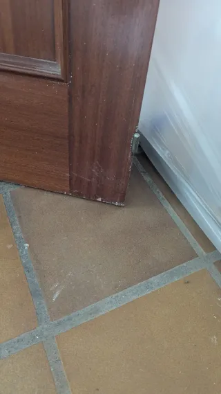 Puerta de comedor con cristalera