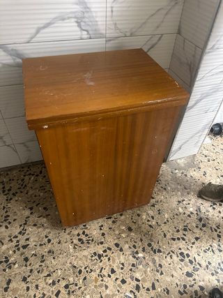 Máquina de coser Sigma con mueble