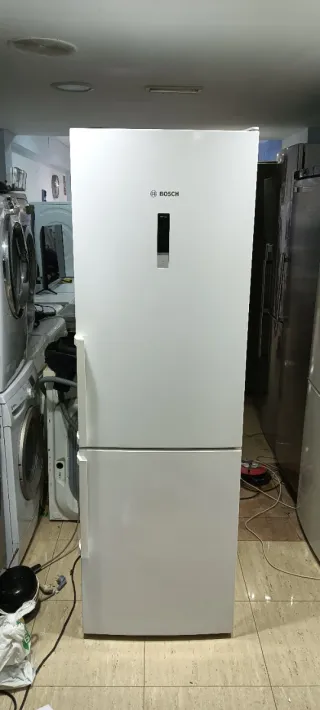 NEVERA COMBI BOSCH NO FROST ENERGÍA A++