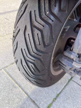 Maxi Scooter + potente y comoda Kymco Xciting 400i