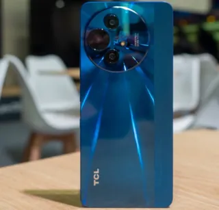 Smartphone TCL Azul