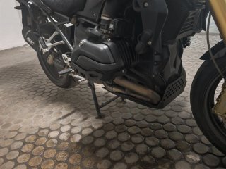 BMW R1200R lc Naked Negra