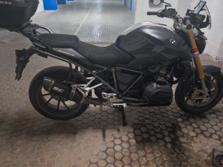 BMW R1200R lc Naked Negra