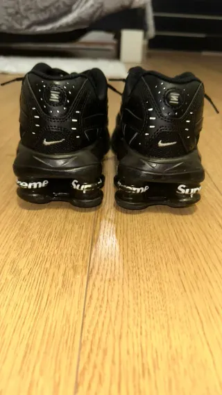 Tênis Nike Supreme Preto