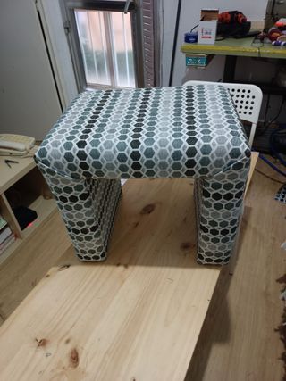 Banquitos tapizados nuevos