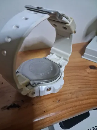 Reloj Casio G-Shock Blanco y Morado