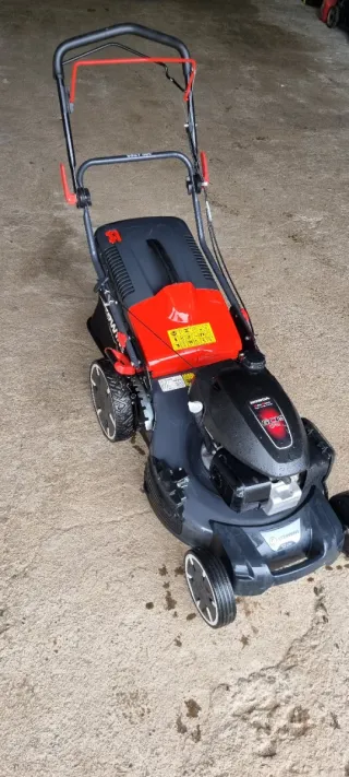 Cortacésped Sterwins PLM2-52H Motor Honda