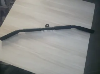 Barra de gimnasio para polea