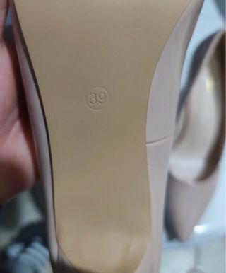 Zapatos Guess Beige Punta Tacon