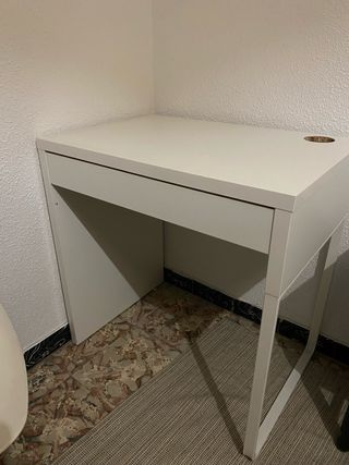 Escritorio y Silla Oficina de Ikea