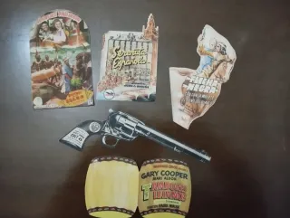 Programas de mano de cine troquelados,