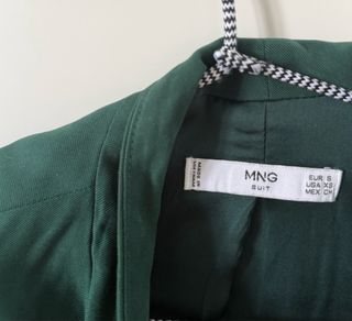 Chaqueta verde Mango